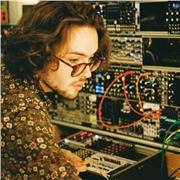 Cours de MAO sur Ableton Live et utilisation des synthétiseurs modulaires dans la production musicale