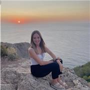 Estudiante de Derecho y Criminología Imparte clases a niñ@s primaria y eso