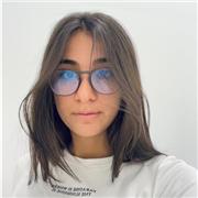 Ragazza appena diplomata presso un istituto tecnico informatico offre lezioni di matematica e informatica