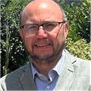 Curso introductorio a SolidWorks con enfoque en ingeniería aplicada y manufactura, diseñado por un especialista en procesos y diseñ