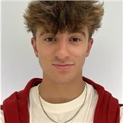 Estudiante de ADE + Derecho con 10 de media en Bachillerato y 13.79 en la EvAU, capacitado para dar clases de ESO y Bachillerato.