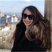 Laureata in lingue impartisce ripetizioni di inglese ed italiano