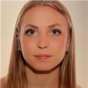 Vols que el teu fill/a repassi durant l'estiu? Estudiant d'Educació Primària dona classes de reforç de totes les matèries! Acompan