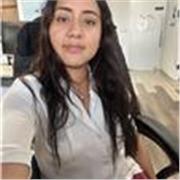 Me describo como una persona empática, comunicativa y comprometida con el aprendizaje de otros. Clases a extranjeros