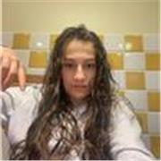 Prête à vous donner des cours afin de réussir votre brevet !