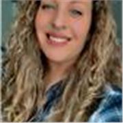 Educadora social y copywriter profesional. Maestra de ELE con más de 3 años de experiencia. 