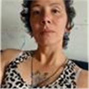 Maestra de apoyo escolar especializada en artes