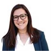 Maestra de Educación Primaria. Resido en Elche y ofrezco clases online y podría desplazarme también dentro del municipio. Matemáticas, ciencias sociales, valenciano y lengua castellana para repaso. Me adapto al ritmo y capacidades de cada alumno o alumna.