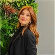 Laureata in psicologia, metodo e lezioni personalizzate online. 