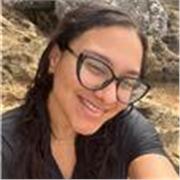 Nivel alto de inglés con habilidades sociales y adaptabilidad 