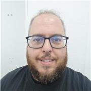 Profesor con varios años de experiencia, ganas de cambio y crecimiento constante.