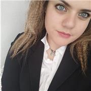 Sono una ragazza solare, paziente e volenterosa. Amo trasmettere agli altri le mie conoscenze