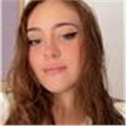 Profesora de inglés imparte clases de refuerzo de inglés a niños de Primaria y Segundaria