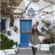 Chica italiana que se ha mudado a España para ser instructora de pilates. En Italia he trabajado como instructora de niños