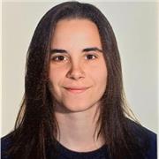 Soy estudiante del Grado de Educación Primaria y me gusta enseñar, sobretodo, lenguas, catalán, castellano e inglés