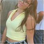 Offro aiuto-compiti a ragazzi di ogni grado scolastico, in ogni materia. Inoltre, offro ripetizioni di matematica per medie.