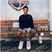 Me describo como un proyecto de científico entusiasmado con ganas de divulgar su conocimiento