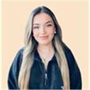 Profesora de Atención a Personas en Situación de Dependencia y apoyo escolar.