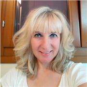 madrelingua inglese è disponibile a fornire ripetizioni a studenti e a che vuole perfezionare la conoscenza della lingua inglese