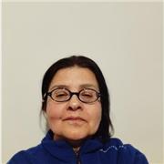 Insegnante impartisce lezioni di italiano :alfabetizzazione e grammatica di base, tecnica della lettura