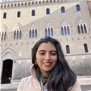 Profesora titulada con 15 años de experiencia, ofrece clases de Administración de empresas, finanzas y estrategias corporativas