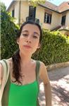 Adapto mis clases al nivel de cada alumno. tengo mucha experiencia en fotografía analógica y digital. a su vez tabajo hace mas de 8 años en el sector textil y del diseño de modas, por lo que cuento con mucha experiencia y conocimiento sobre el rubro