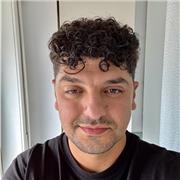 English tutor to all age groups! Doesn’t matter whether your a teenager or an adult young or older, i can teach anyone that wants