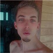 Jugador de fútbol por mas de 5 años con experiencia demostrable.