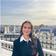 Étudiante à HEC Paris et à la Sorbonne propose cours particuliers et aide aux devoirs