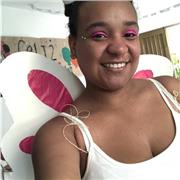 Licenciada en pedagogía infantil, recuerdos escolares a niños y niñas de transición o primero