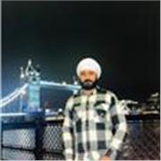 I’m a personal trainer passionate about helping people become stronger, healthier, and more confident in their bodies. 