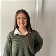 Profesora de Educación Infantil y Primaria con aptitud para ayudar a los niñ@s a reforzar las materias que se imparten en el aula.