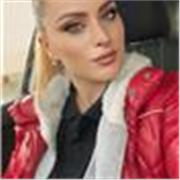 Italienische Frau bietet italienisch an für alle