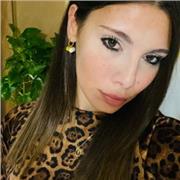 Laureanda in “Mediazione Linguistica ed Interculturale”; insegnante di Inglese e Tedesco