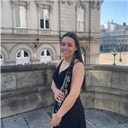 Profesora titulada en clarinete, también ofrezco clases de refuerzo de teoría y lenguaje musical.