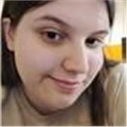 Ragazza italiana offre ripetizioni su materie da concordare