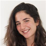 Profesora de Lengua Castellana y Literatura que imparte clases a estudiantes de primaria, ESO, y Bachiller