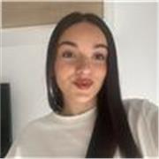 Soy nativa en español, me encanta enseñar y conocer gente. Clases divertidas y personalizadas para todos los niveles. ¡Anímate!