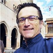 Sono avvocato civilista, giurista d'impresa, con una passione per l'insegnamento. Diritto ed economia materie bellissime.