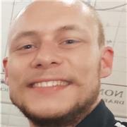 I give private lessons that aim to make you feel more confident with the use of the new language.