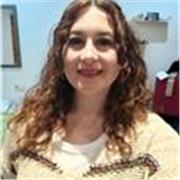 Profesora con mucha vocación con 8 años de experiencia.