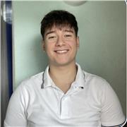 Estudiante de bachillerato que se ofrece a impartir clases de inglés hasta el nivel de C1