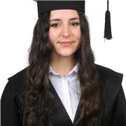 Maestra titulada en Educación infantil con 4 años de experiencia en escuelas infantiles. También en esplais y en canguraje.