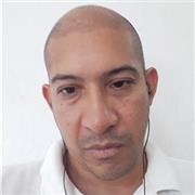 Soy periodista (jornalista) graduado en Venezuela. Me desemvuelvo. Muy bien en el area educativa, sobre todo en materias con Castellano, Literatura, Sociales (historia). Para cualquier clase estamos para ayudarle. Sin mas que hacer referencia un cordial s