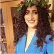 Laureata in scienze politiche e relazioni internazionali presso l'Università degli studi di Bari Aldo Moro, impartisce lezioni private per tutti i gradi d'istruzione (elementari, medie e superiori) e per la preparazione di esami universitari
