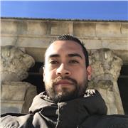 Profesor de serigrafía ofrece instrucción profesional de el proceso para estampados en textiles y otro tipo de materiales, para que el/la alumno/a logre así su pasión por el arte y tenga la oportunidad de ser un/a emprendedor/a