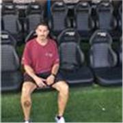 Profesor de educación física y guardavidas, trabajos de entrenamiento adaptados a cada necesidad