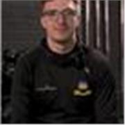 English-speaking personal trainer with 7 years of 1-on-1 coaching experience, including 1 year online. I've worked across multiple