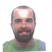 Laureato in Storia e Civiltà all'Università di Pisa dà ripetizioni di storia, geografia, italiano, filosofia e inglese