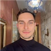 Sono propenso a dedicarmi a più materie, le più vicine a me sono : la storia e le scienze , ma mi adatto a più materie se serve